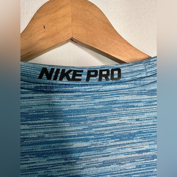 NIKE PRO Men’s Athletic T-shirt - Picture 3 of 6